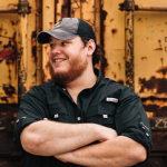 Luke Combs Cancels Shows – On Vocal Rest