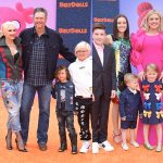 Blake Shelton & Kelly Clarkson Turn “UglyDolls” Premiere Into Family Night