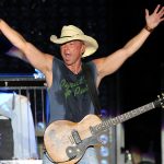 Kenny Chesney to Receive 2020 Humanitarian Award From Country Radio Broadcasters