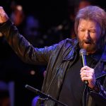 Listen to Ronnie Dunn Cover Eric Clapton’s “Wonderful Tonight” From New Album, “Re-Dunn”