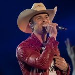 Dustin Lynch Creates Blazing New Video for “Momma’s House” [Watch]