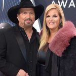 Garth Brooks Teases Acoustic Show With Trisha Yearwood on July 7