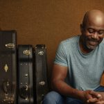 Darius Rucker Uses Beers and Sunshine to Claim the Number-One Spot