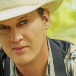 Jon Pardi Went to The Tonight Show Starring Jimmy Fallon “Tequila Little Time”