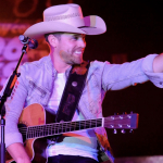 Dustin Lynch Calls In To Play The “Yes/No” Game