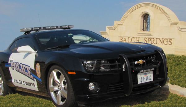 Balch Springs Police Search for Stabbing Suspect