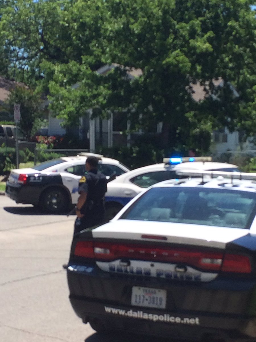 Paramedic Shot in East Dallas, Gunman Found Dead