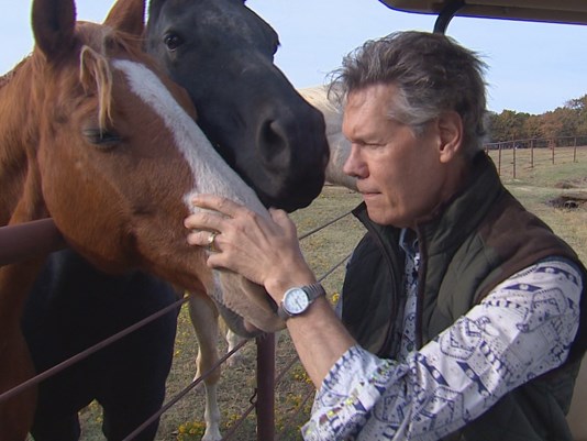Randy Travis Loses Legal Bid to Keep DUI Footage Private