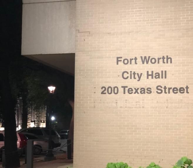 FTW Officials to Discuss Poor Police Response Times & Expanding a Smoking Ban to Public Parks