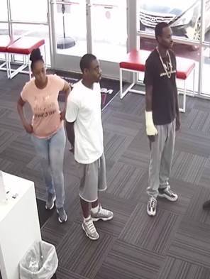 Cell Phone Bandits: Arlington Police Looking for 3 Suspects Who Cut Wires Off, Stole Phones From Store