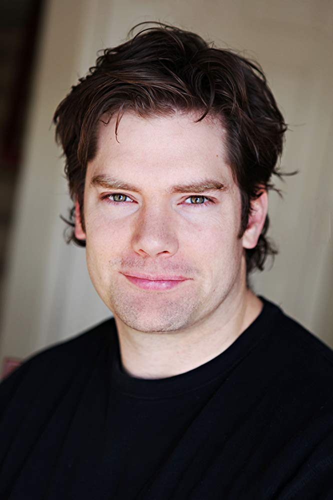 Chris Salcedo Show: Conservative Christian In Hollywood – How to Get Around The Barriers