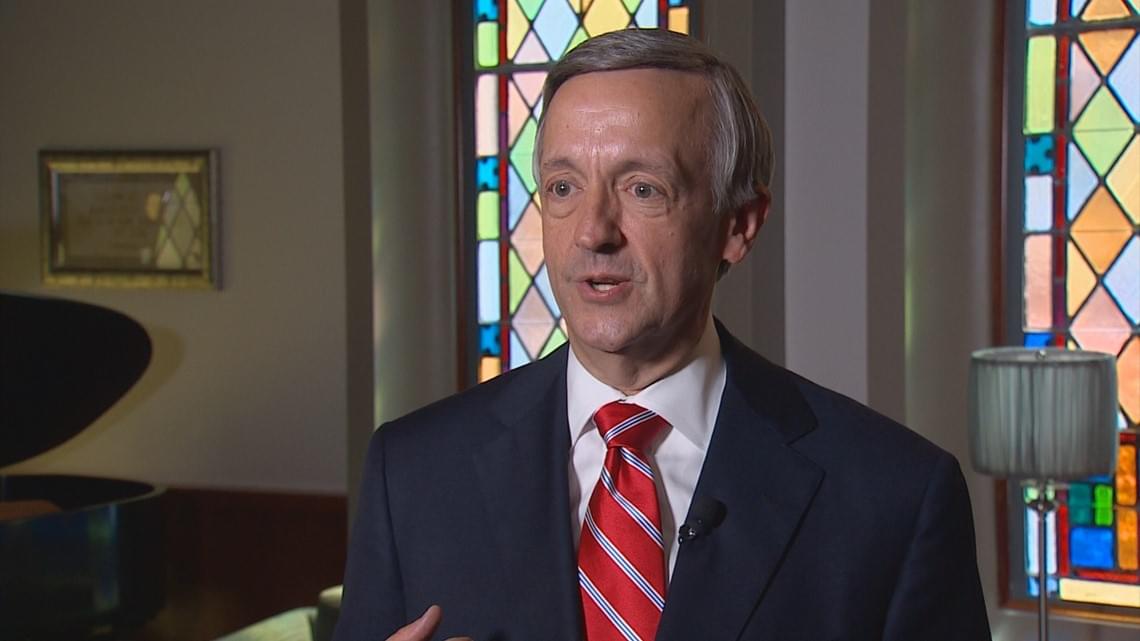 Chris Salcedo Show: “The Only Impeachable Offense Was Beating Clinton in ’16” – Pastor Robert Jeffress