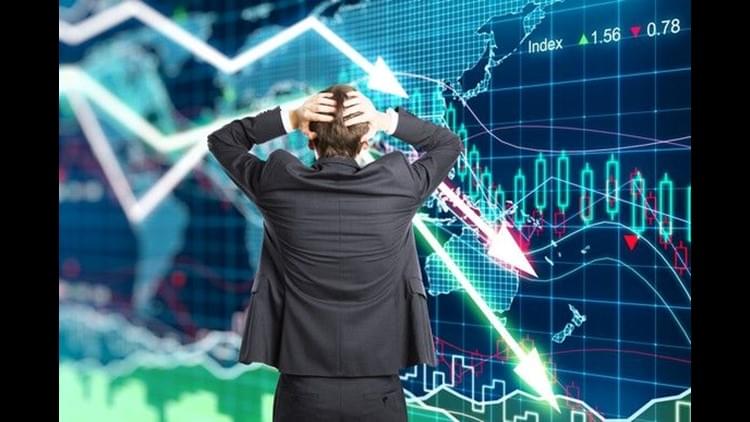 Investors Dump Stocks, Buy Bonds as Virus Fears Flare Again