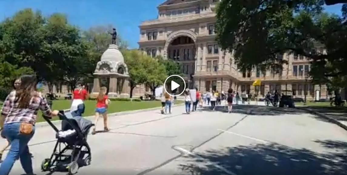 Austin: Anti-Shelter-in-Place Protesters Demonstrate Outside the Governor’s Mansion