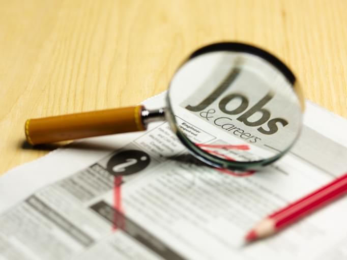 709,000 Seek US jobless Aid as Pandemic Escalates