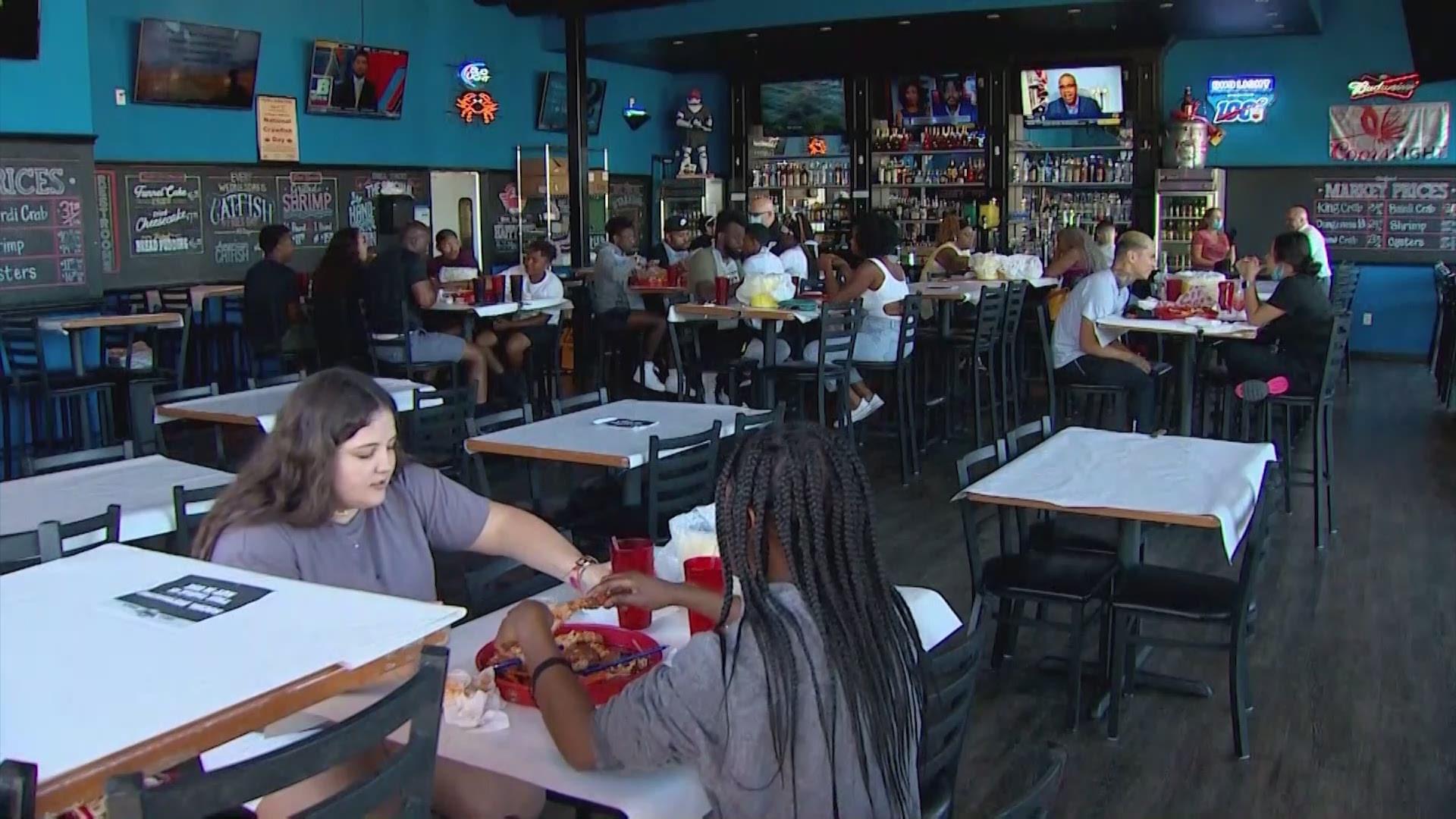 Chris Salcedo Show: Restaurants Shutting Down Across the Country