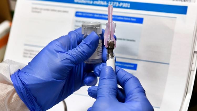 Texas Doctor Accused Of Taking Damaged Vial Of COVID-19 Vaccine