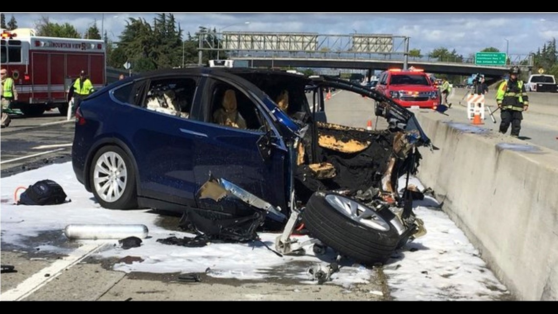 2 Federal Agencies Probe Tesla Crash With No Driver in Houston; Elon Musk Chimes In