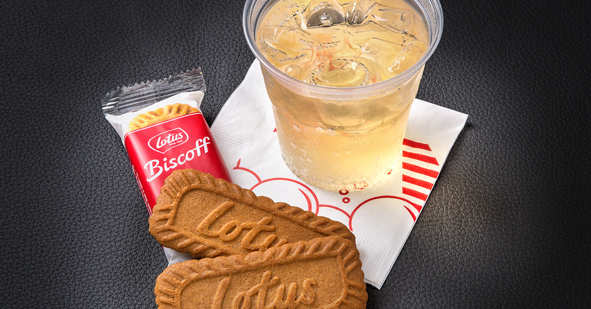 American Airlines to Return Beverage Service to Flights