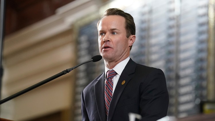 Texas House Speaker Phelan ‘Disgusted’ by Drugging Allegations Reported Capitol Staffer