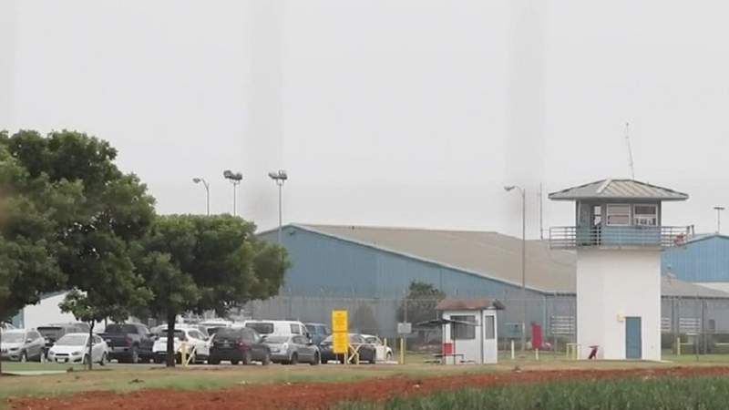 Migrants Replace Inmates In South Texas Prison