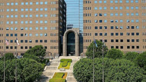 Dallas County District Judge Requires Masks in Court Buildings