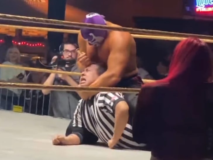 Chris Krok Show: Wrestler Pays a Man to get Stabbed