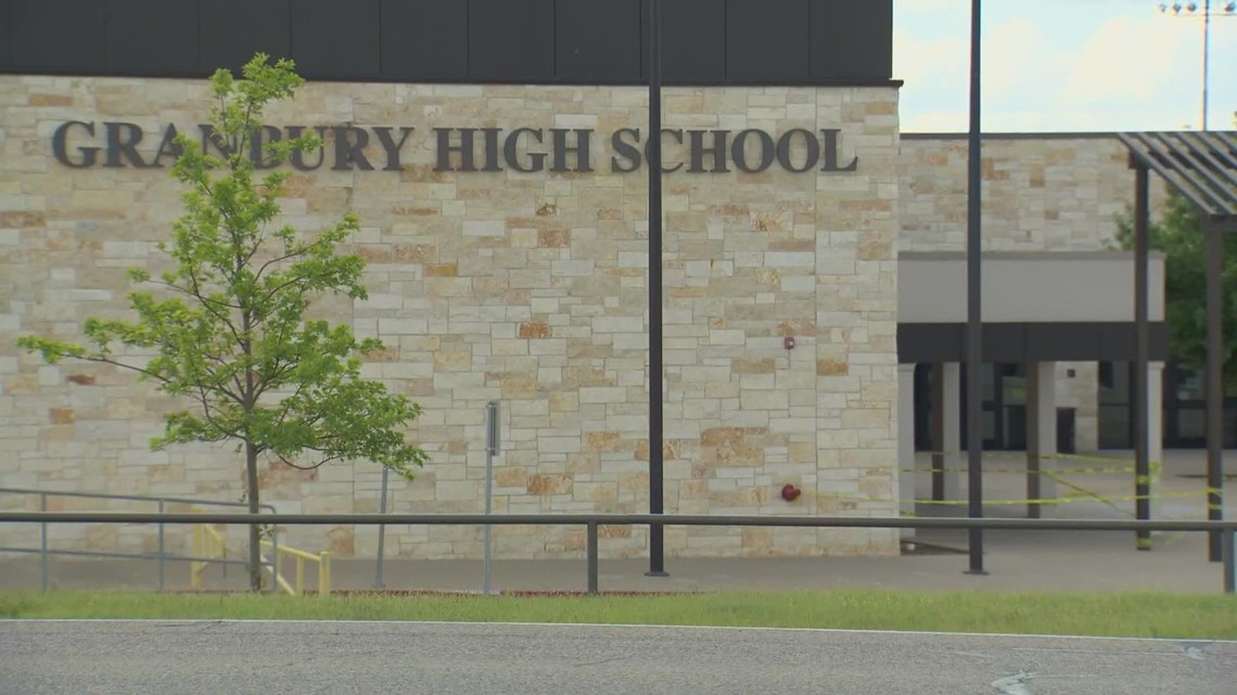 Chris Krok Show: Granbury ISD Starting to Get Rid of Books