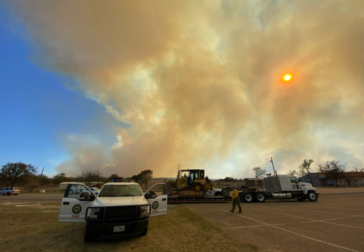 Fort Hood Wildfire Spreads, Prompts Evacuation in Flat
