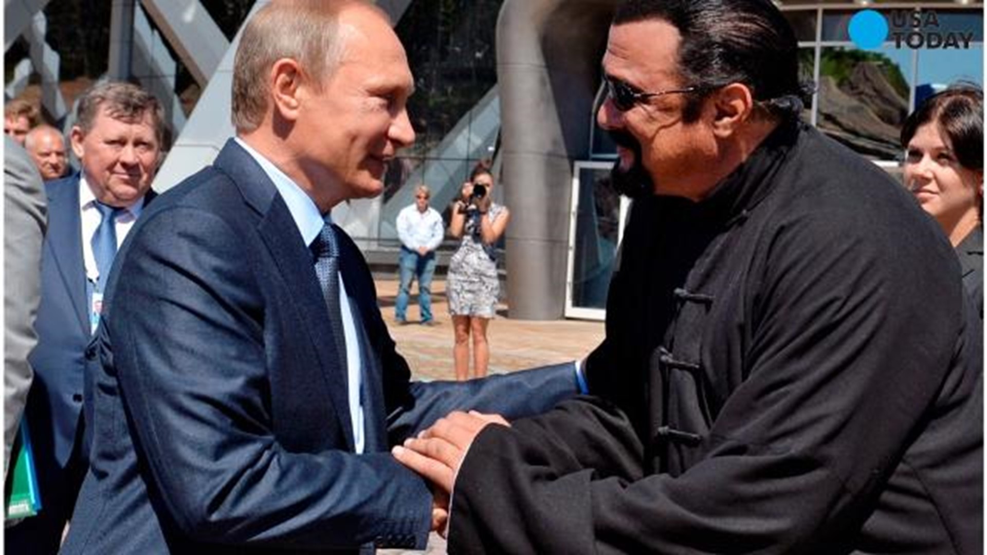 Chris Krok Show: 80s and 90s Action Star Defends President of Russia! 