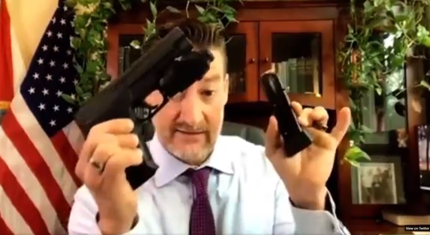 US House Lawmaker Pulls Our Weapons During Committee Debate on Gun Control
