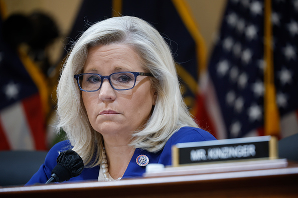 Liz Cheney Urges Wyoming Democrats to Switch Parties to Vote for Her in GOP Primary