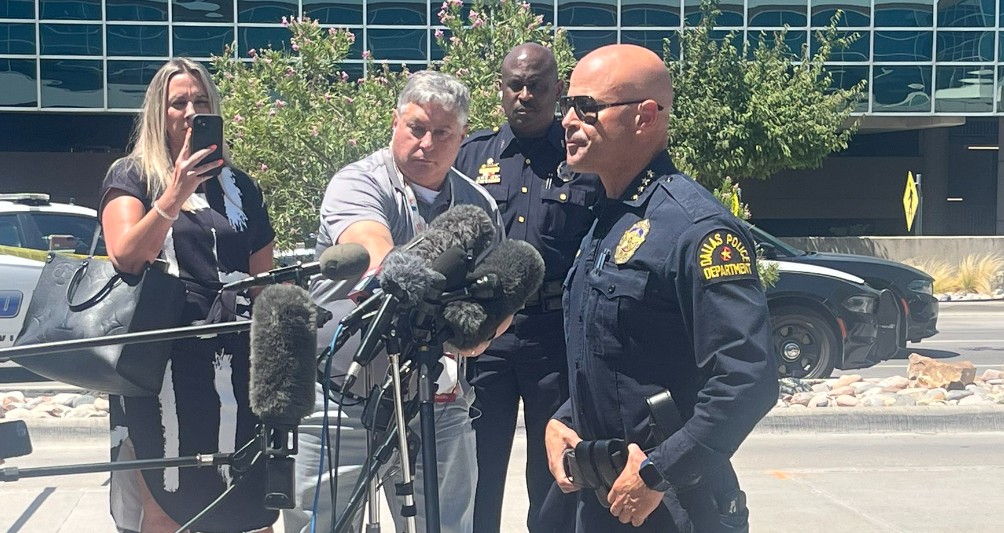 WATCH: Dallas Police Shoot Dallas Love Field Shooter