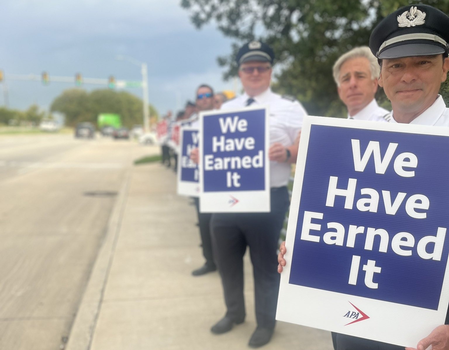 American Airlines Pilots Picket outside Headquarters