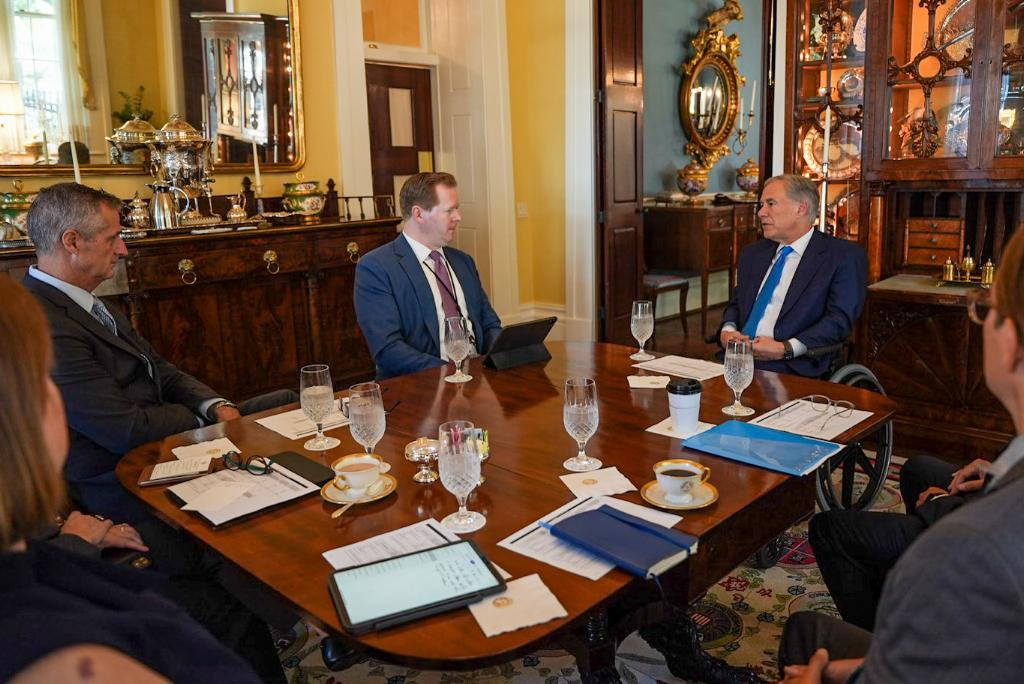 Governor Abbott Meets with Texas Energy Leaders