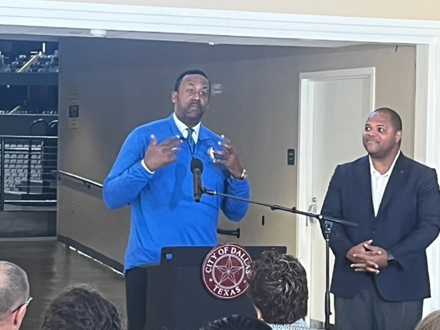 Dallas Mayor Launches New Youth Ticket Program