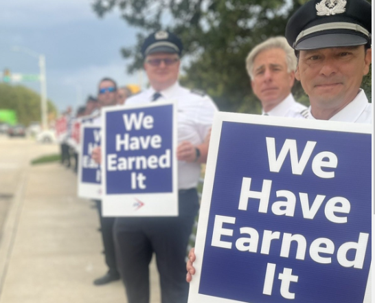LISTEN: American Airlines Pilots say they are “Ready to Strike”
