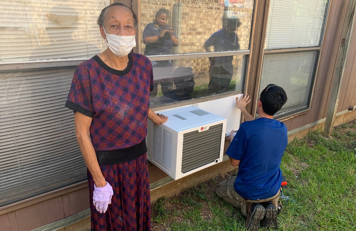 75-year-old North Texas Woman Receives New AC Unit