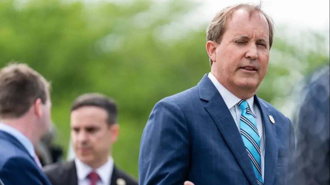 Paxton Due in a Houston Courtroom in 2015 Securities Fraud Case