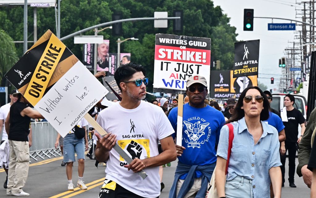 Hollywood Writers Strike Ends