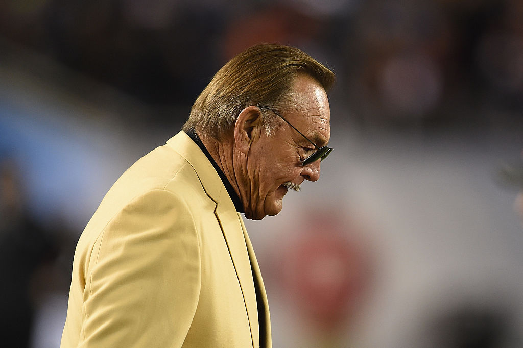 Legendary Chicago Bears Linebacker Dick Butkus has Died