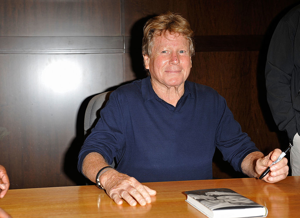 Actor Ryan O’Neal Dies at 82