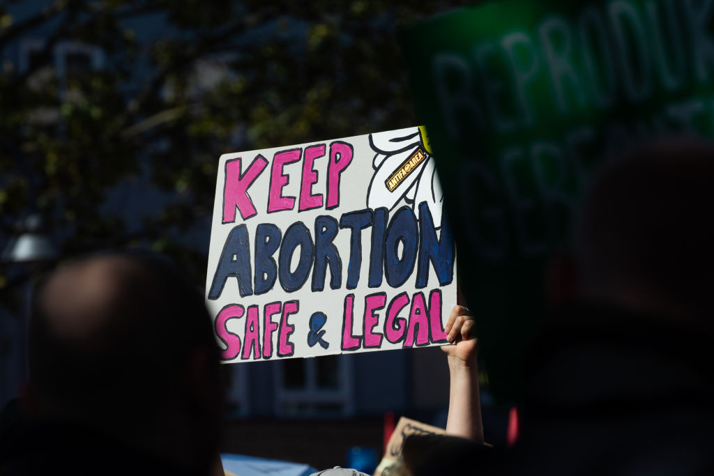 Attorneys: Woman at Center of Texas Abortion Case Leaves State for Procedure
