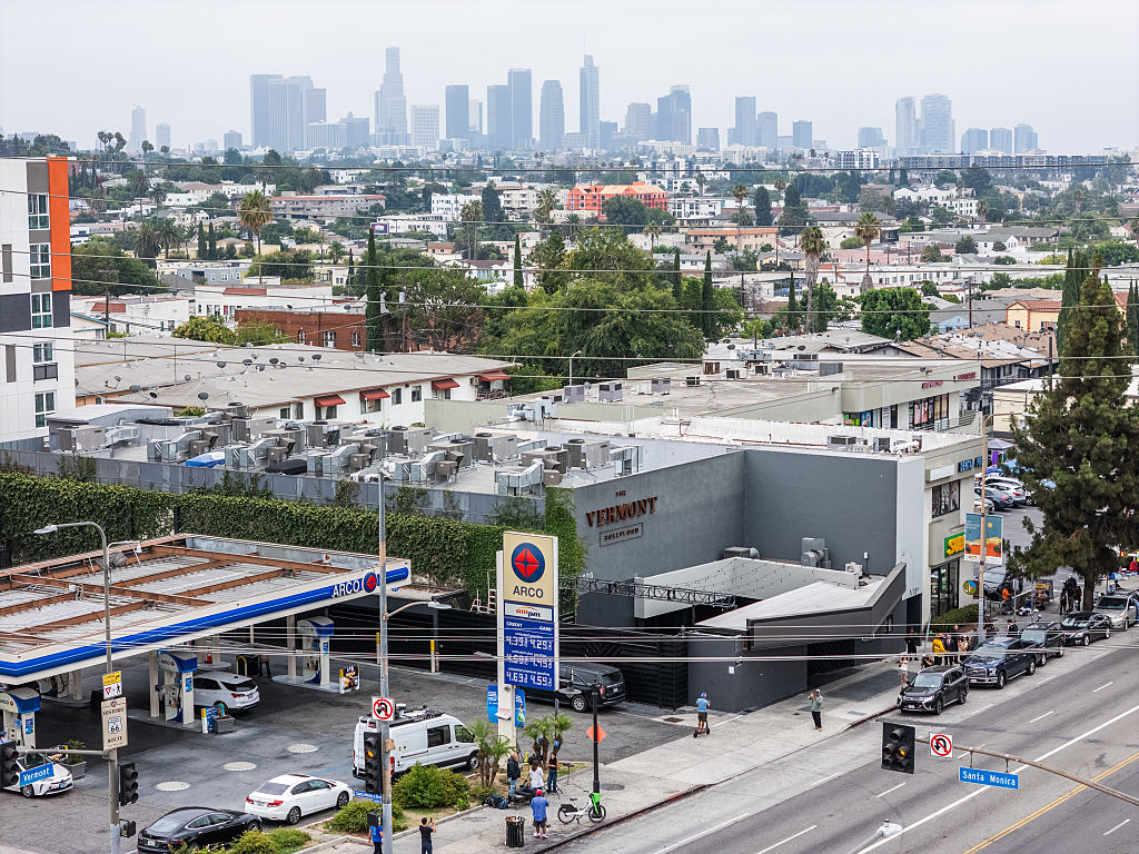 Car Strikes Crowd Outside Los Angeles Venue, Injuring 30. Bystanders Attack Driver, Who Was Shot Car Strikes Crowd Outside Los Angeles Venue, Injuring 30. Bystanders Attack Driver, Who Was Shot