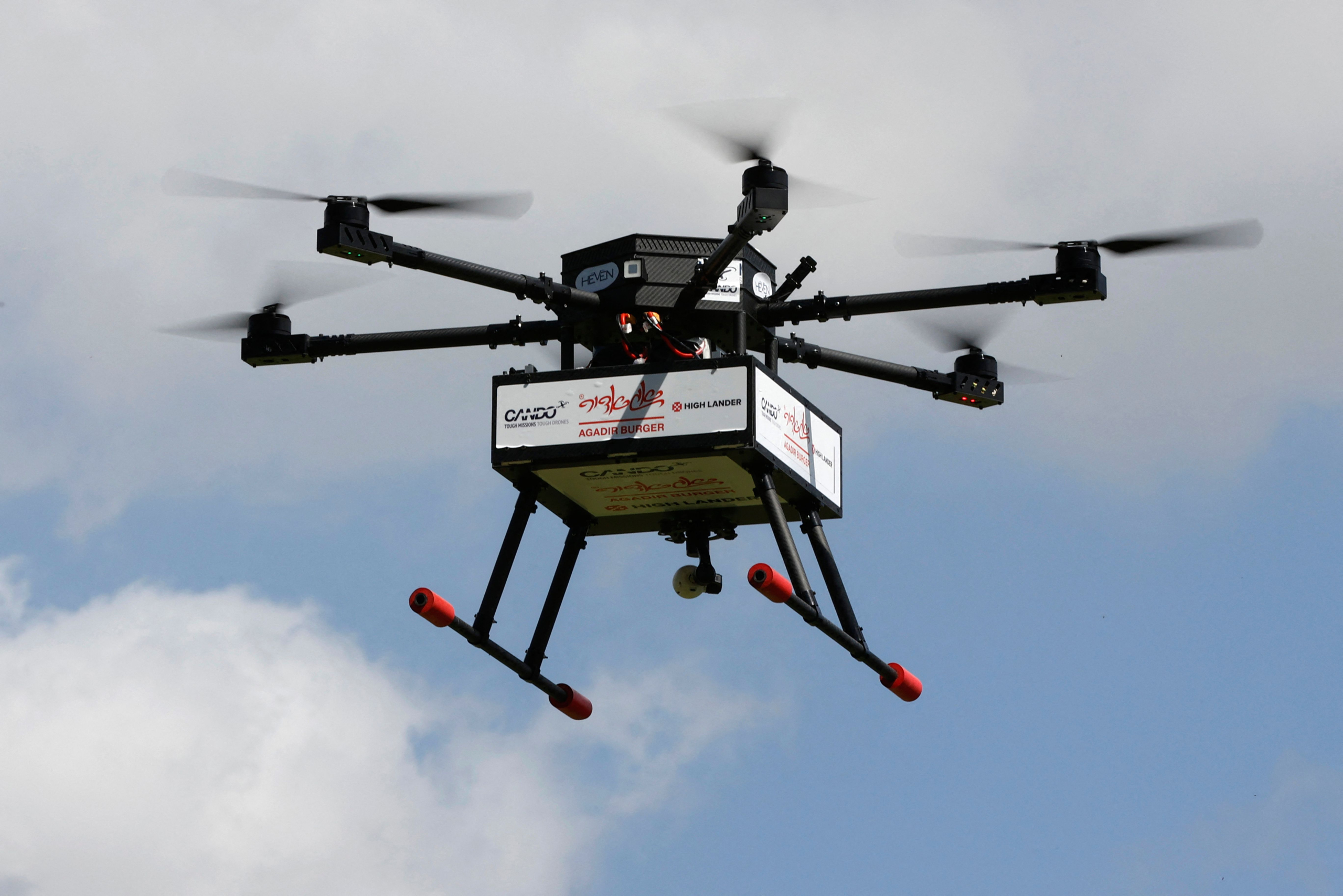 US Government Proposes Easing Some Restrictions On Drones Traveling Long Distances