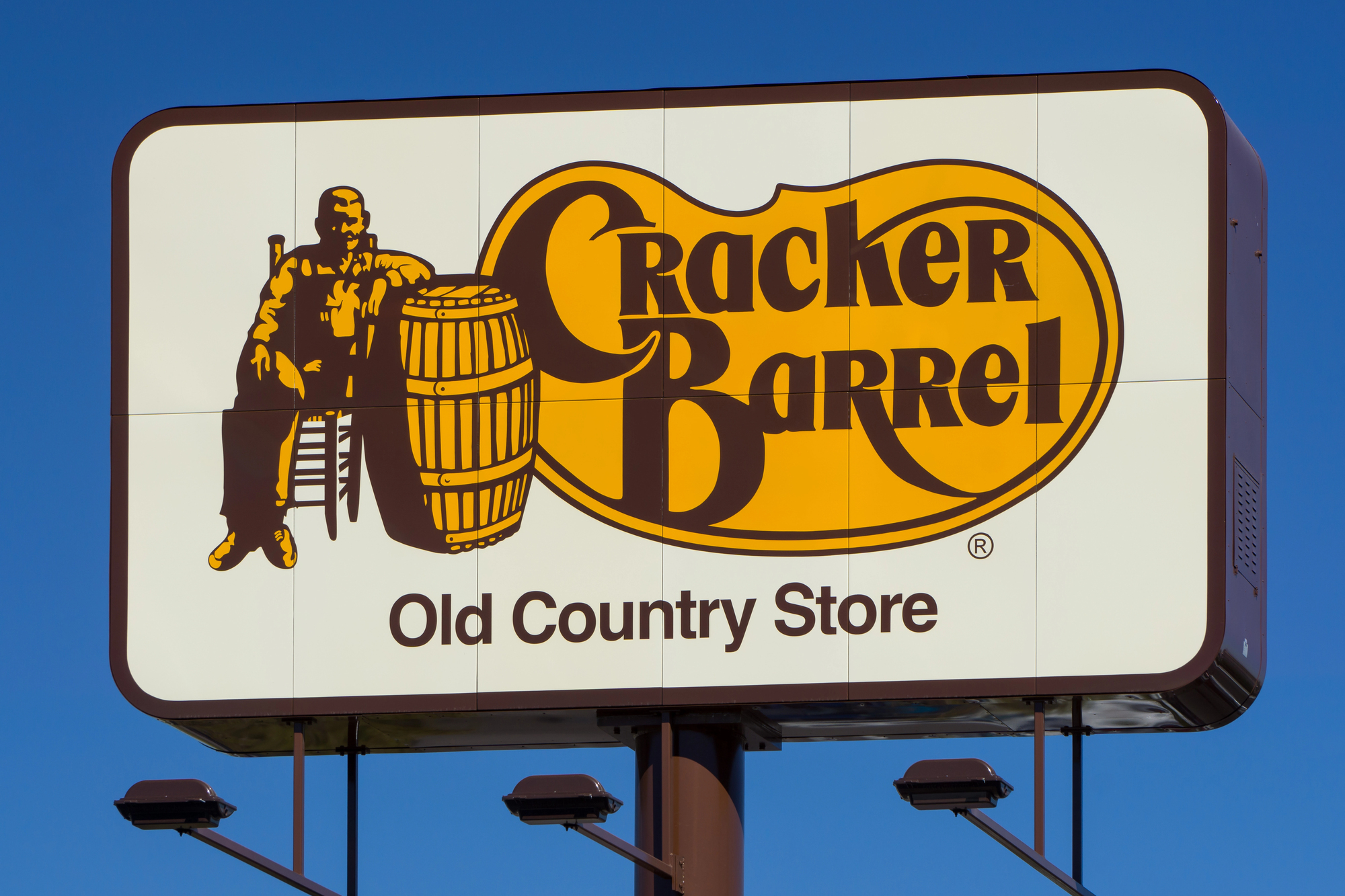 Cracker Barrel Relents, Says Its Old Logo Will Return Cracker Barrel Relents, Says Its Old Logo Will Return