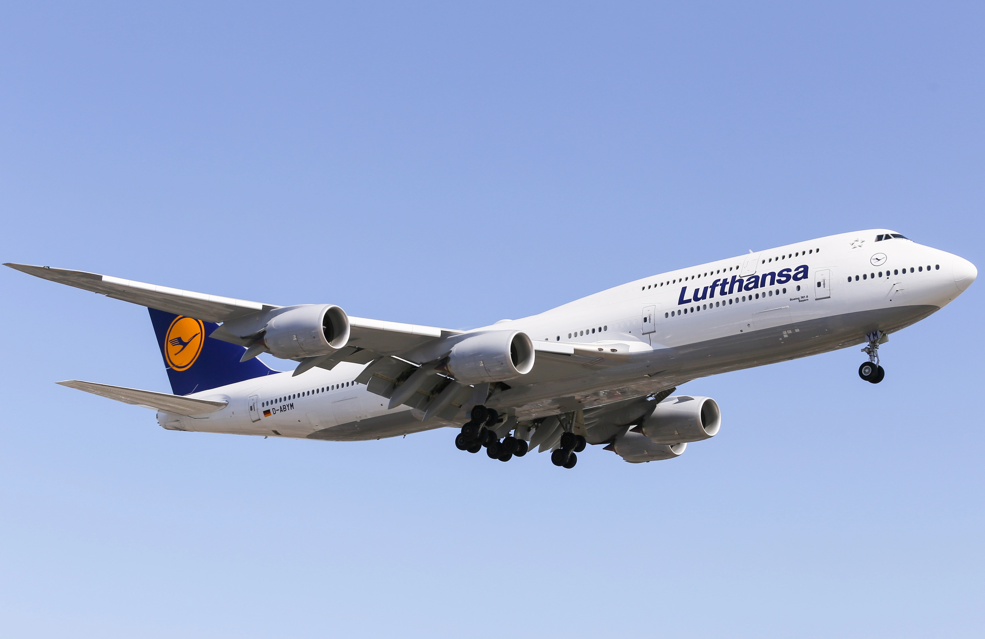 Lufthansa Group to Cut 4,000 Jobs by 2030 With Help of AI, Sees Stronger Profits Ahead