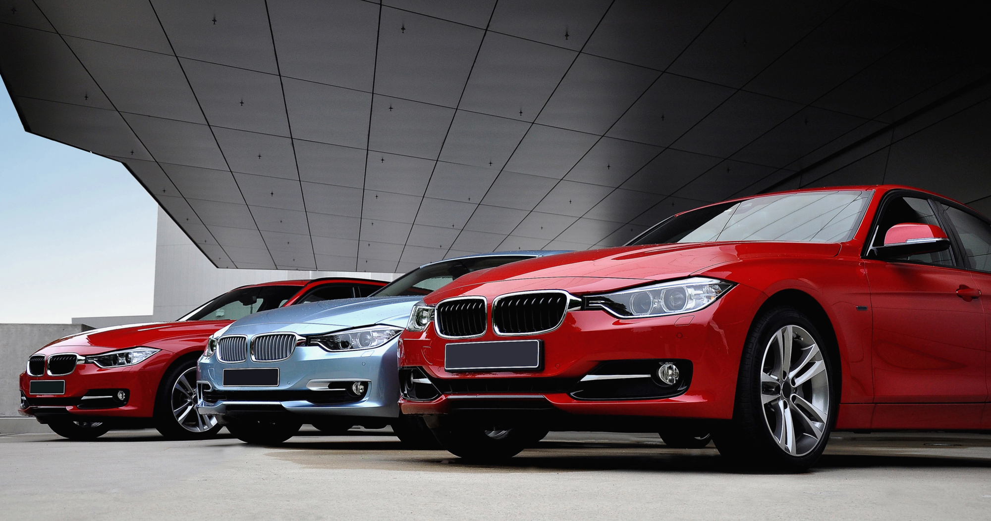 High-End Car Sales Sink in China as Its Economy Slows, Taking a Toll on European Automakers