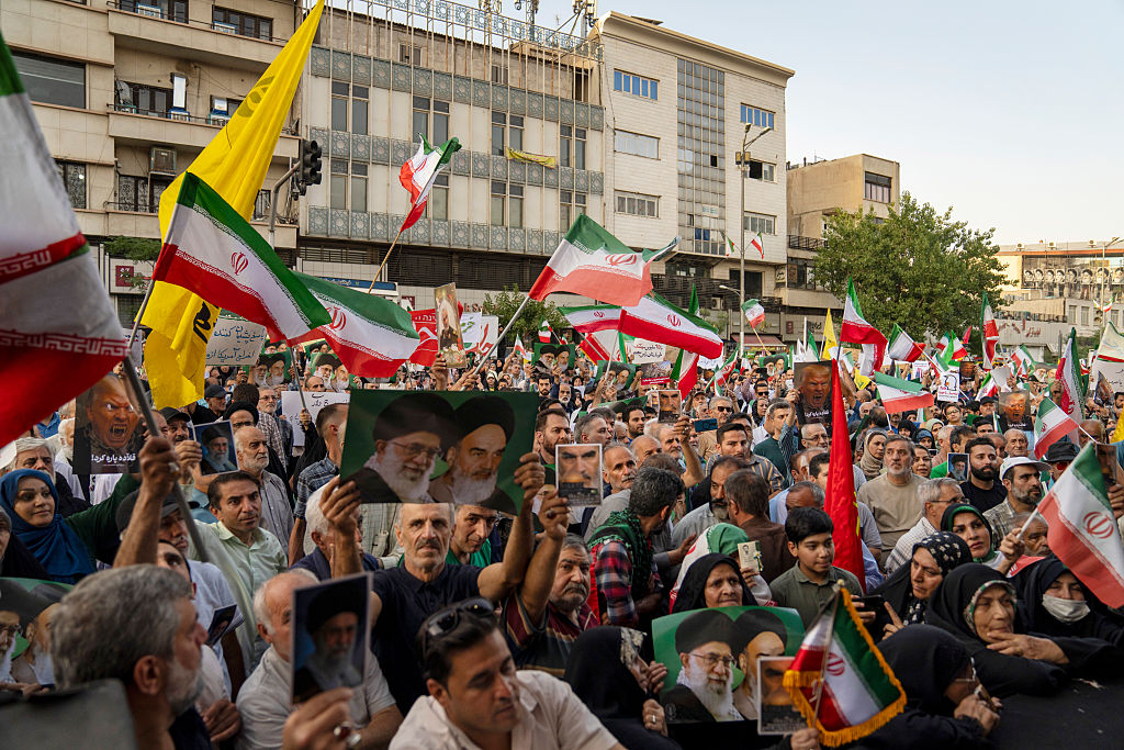 Trump and Top Iranian Officials Exchange Threats Over Protests Roiling Iran