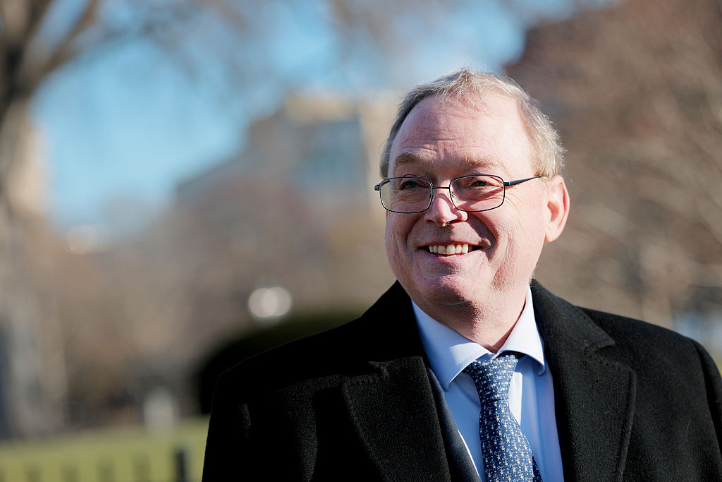 Trump Says He Wants to Keep Hassett in White House, Clouding Fed Chair Selection